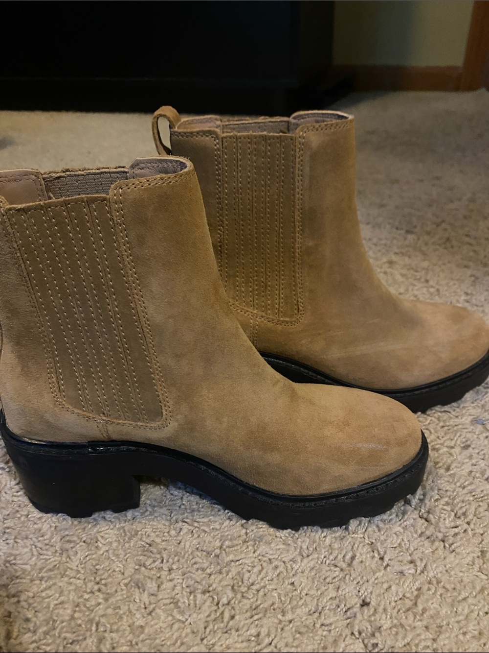 Madewell Tan Suede Chelsea Platform Booties - Picture 3 of 4